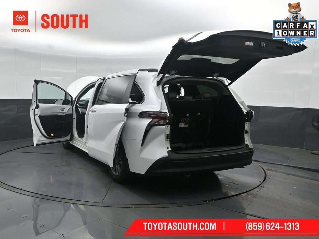 2025 Toyota Sienna XLE 7 Passenger