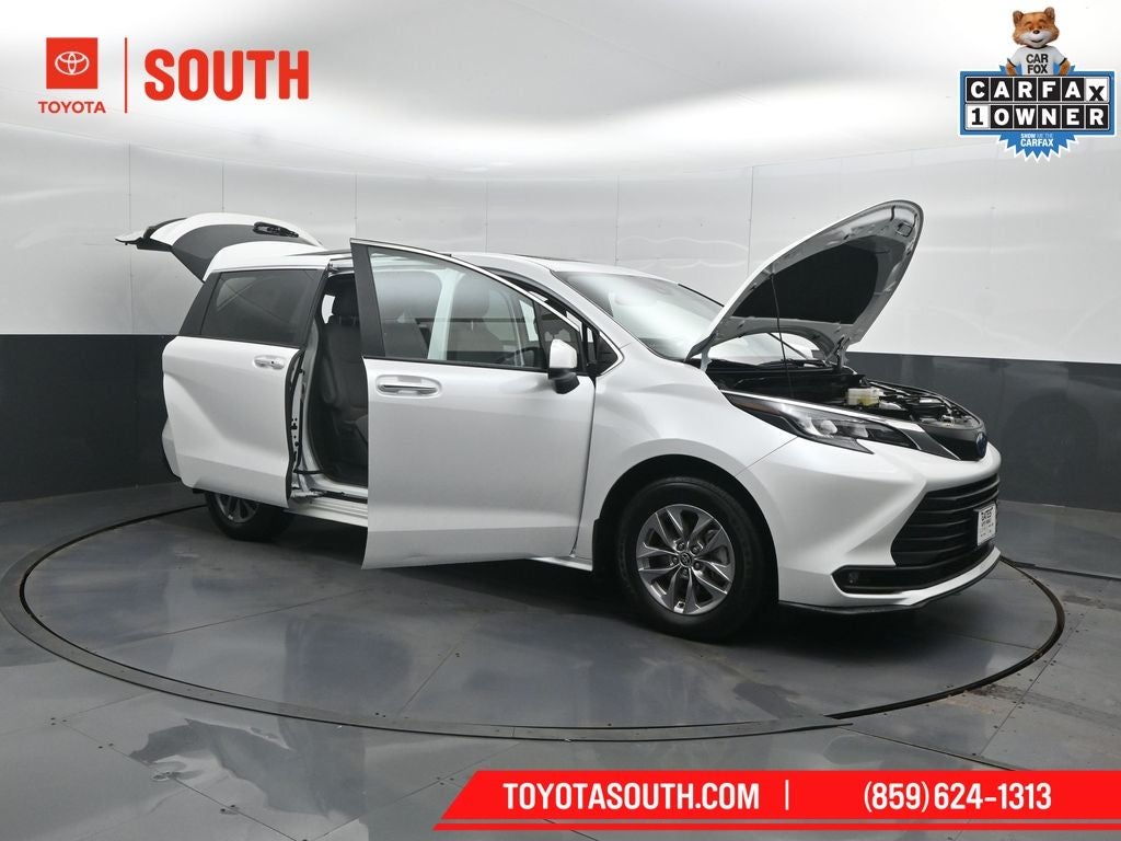 2025 Toyota Sienna XLE 7 Passenger