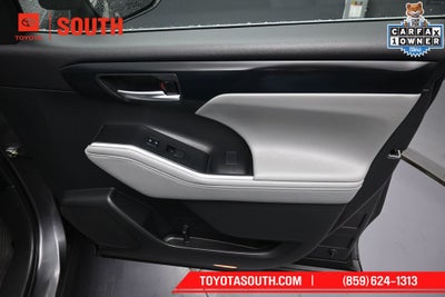 2023 Toyota Highlander Hybrid XLE