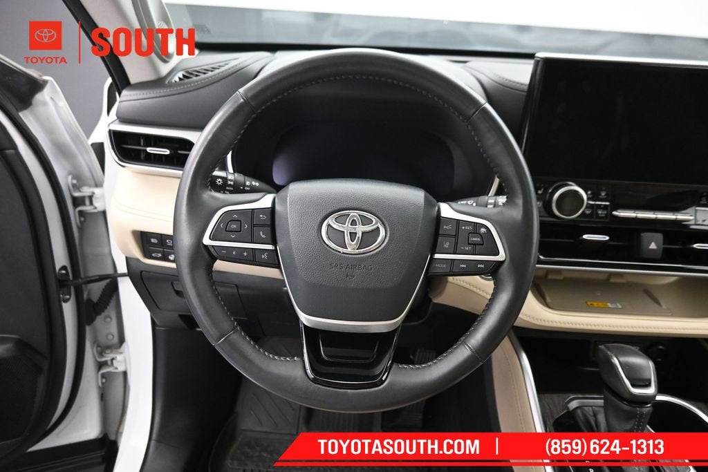 2023 Toyota Highlander Platinum
