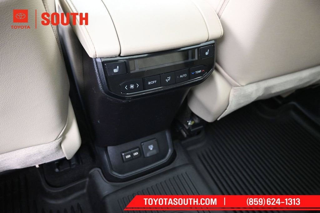 2023 Toyota Highlander Platinum