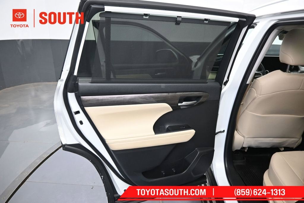 2023 Toyota Highlander Platinum