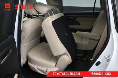 2023 Toyota Highlander Platinum