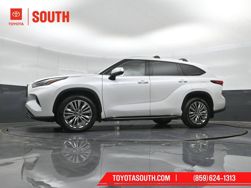 2023 Toyota Highlander Platinum