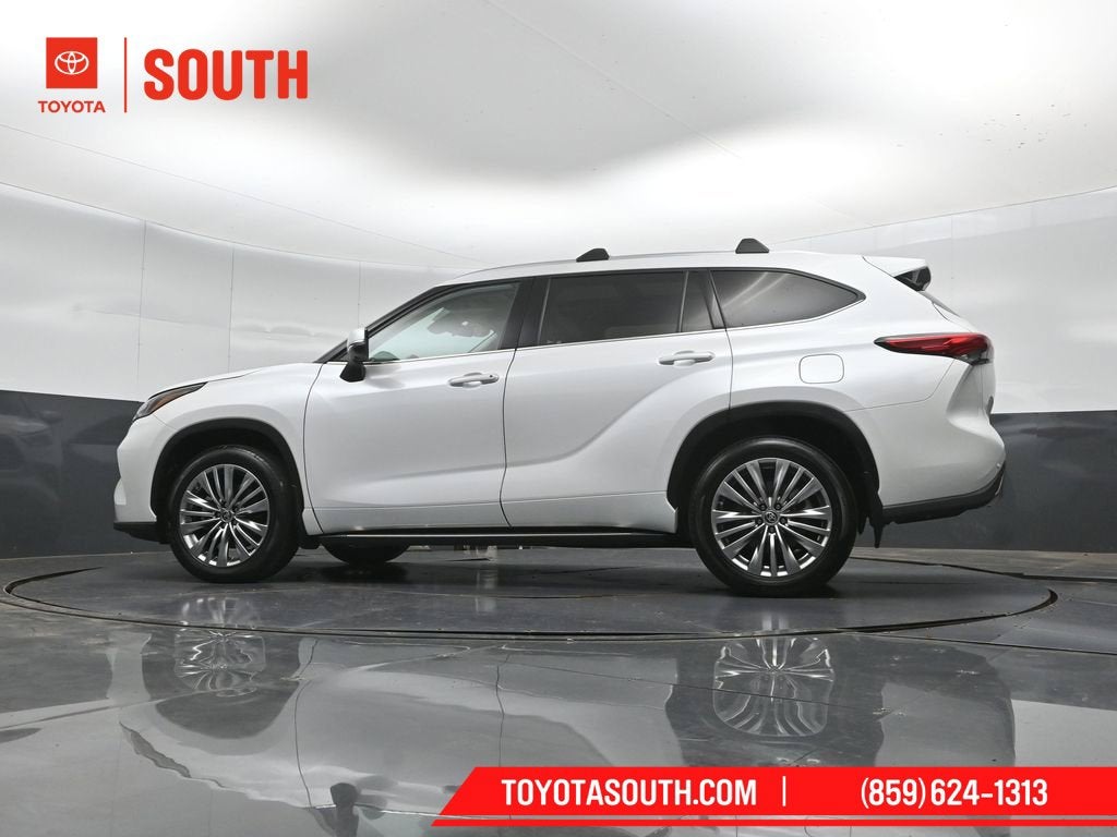 2023 Toyota Highlander Platinum