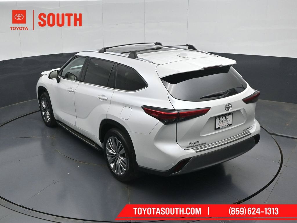 2023 Toyota Highlander Platinum