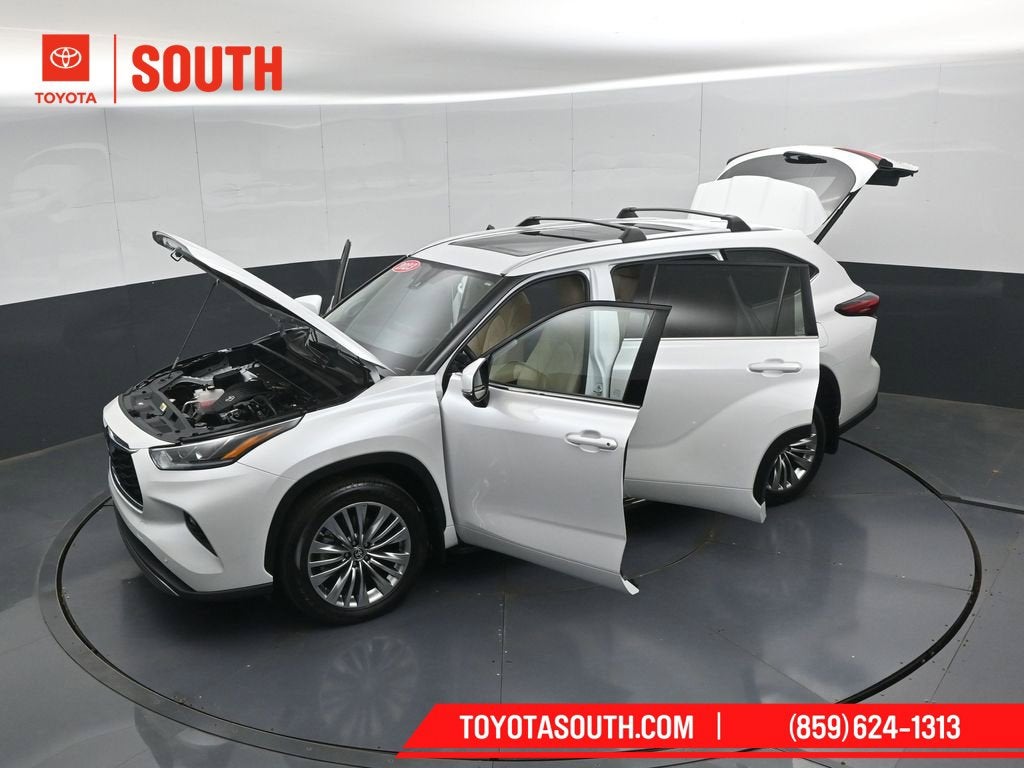 2023 Toyota Highlander Platinum