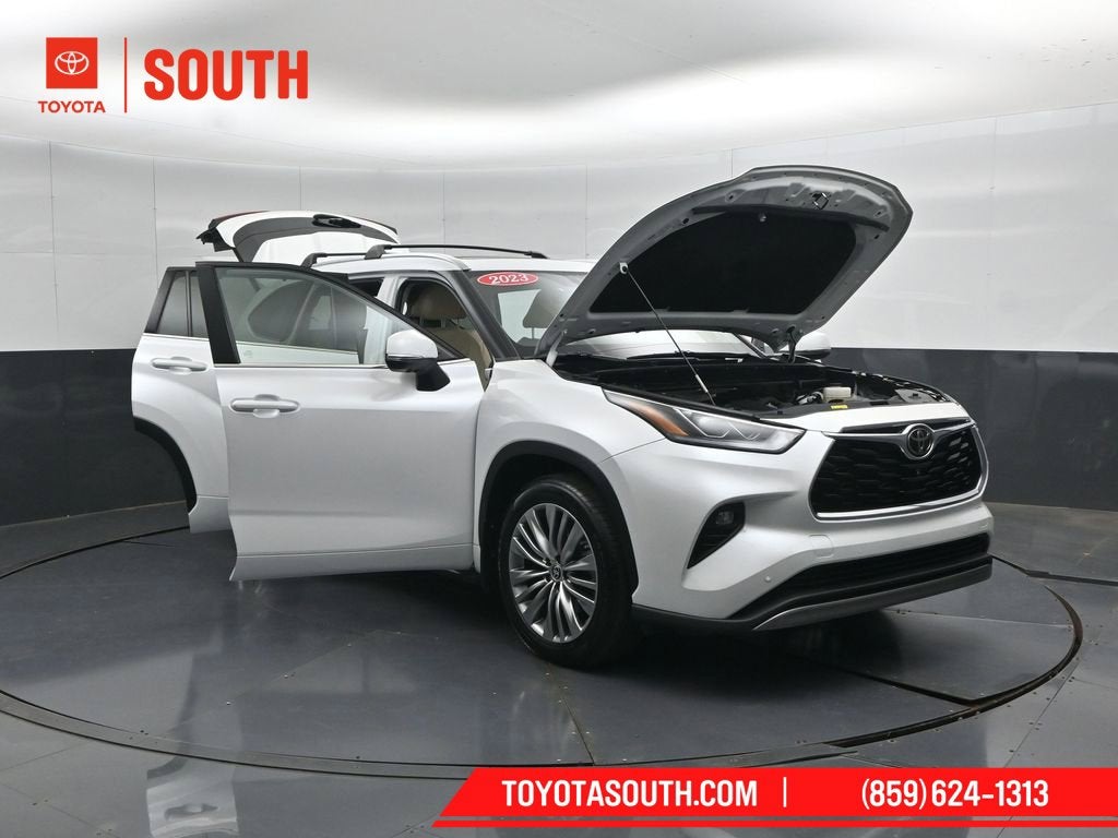 2023 Toyota Highlander Platinum