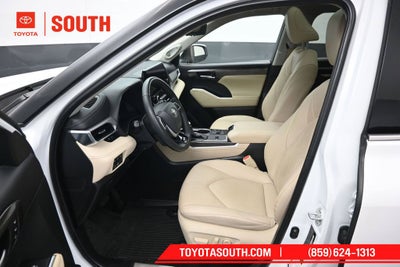 2023 Toyota Highlander Platinum