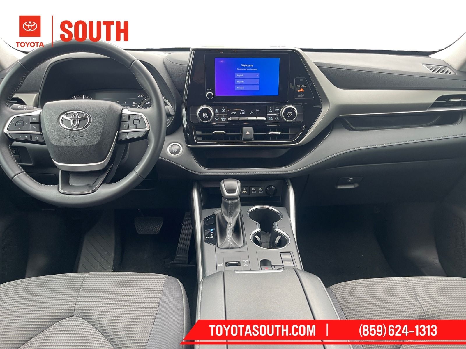 2025 Toyota Highlander LE