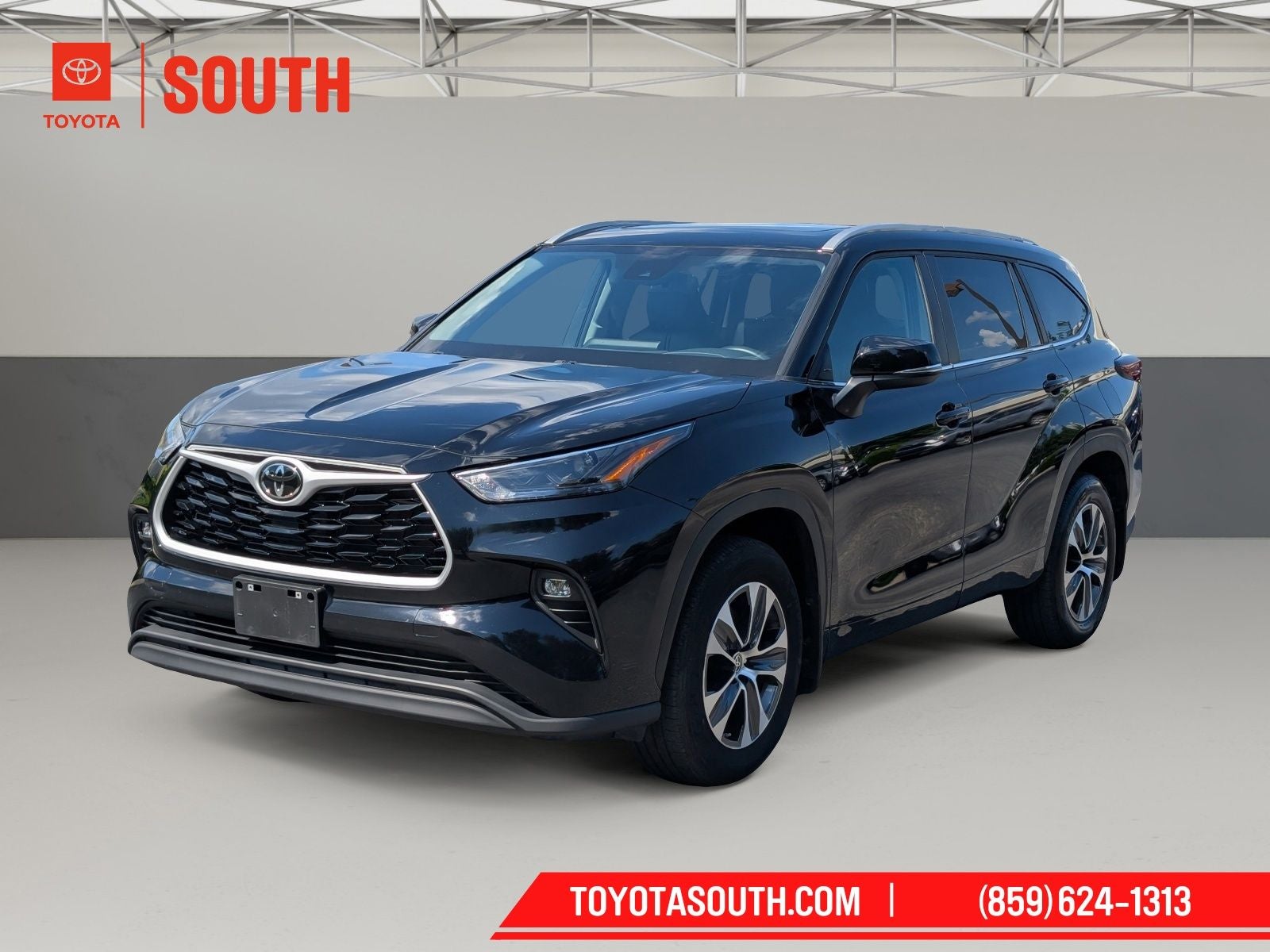 2025 Toyota Highlander XLE