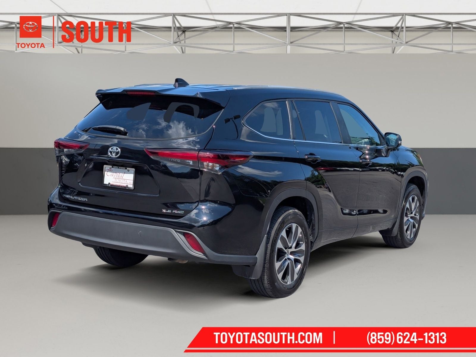2025 Toyota Highlander XLE