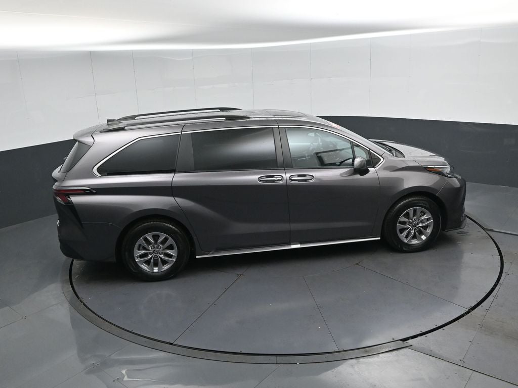 2023 Toyota Sienna XLE 7 Passenger