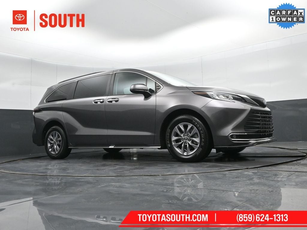 2023 Toyota Sienna XLE 7 Passenger