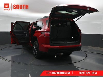2023 Toyota Sequoia Platinum