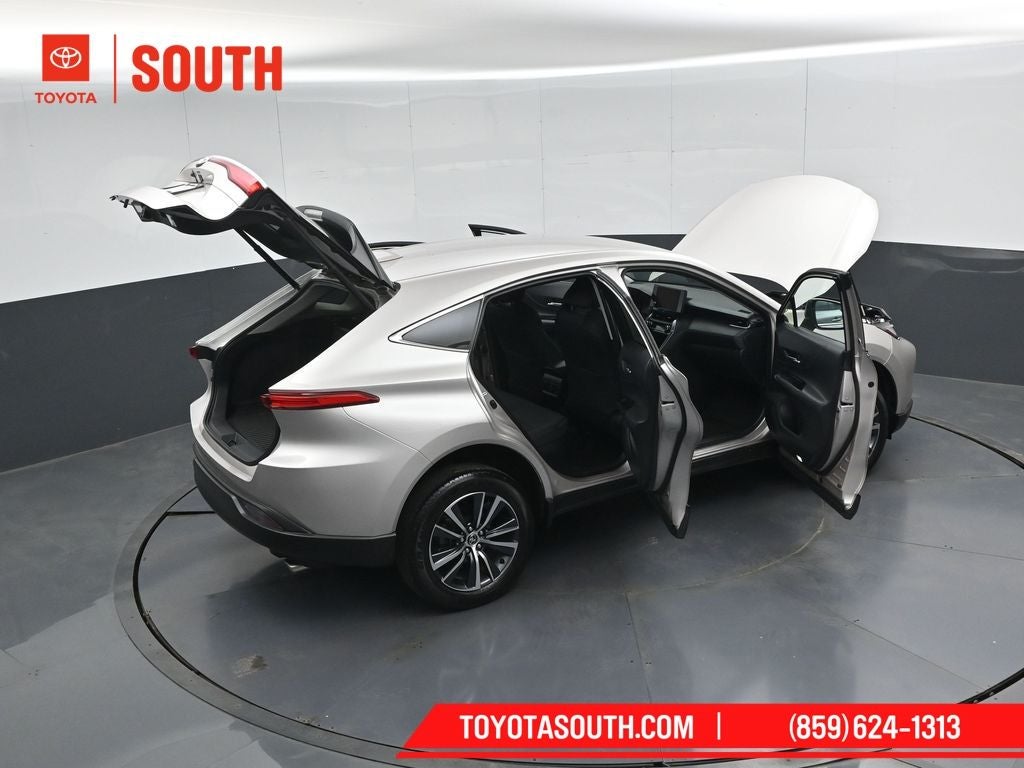 2023 Toyota Venza LE