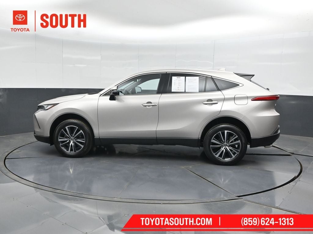 2023 Toyota Venza LE