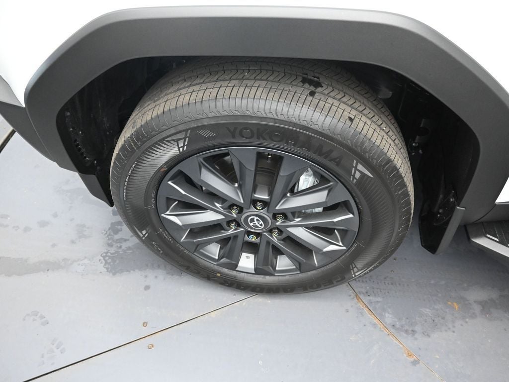 2026 Toyota Land Cruiser Base