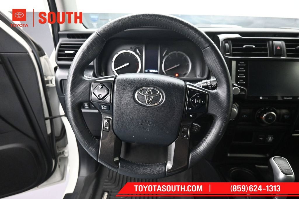 2022 Toyota 4Runner TRD Off-Road