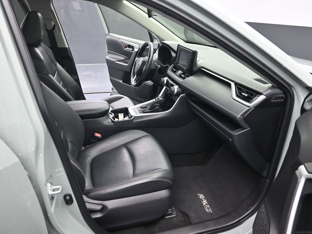 2021 Toyota RAV4 Hybrid XLE Premium