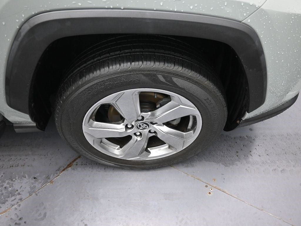 2021 Toyota RAV4 Hybrid XLE Premium