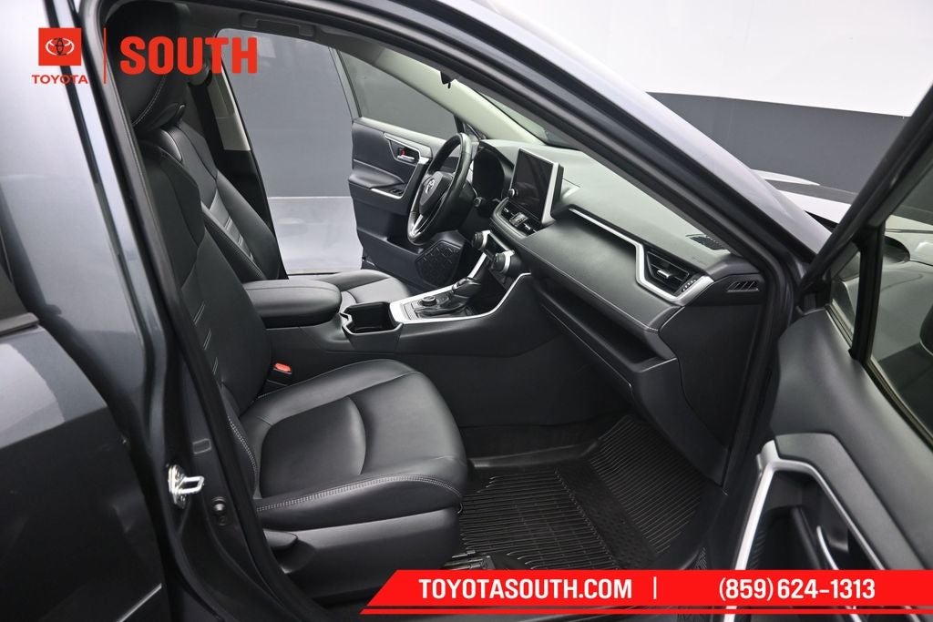 2023 Toyota RAV4 Hybrid XLE Premium