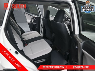 2018 Toyota RAV4 Hybrid XLE