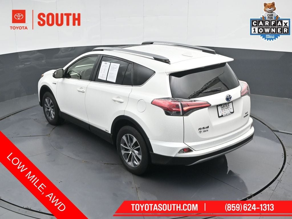 2018 Toyota RAV4 Hybrid XLE