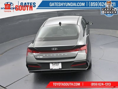 2025 Hyundai Elantra SE