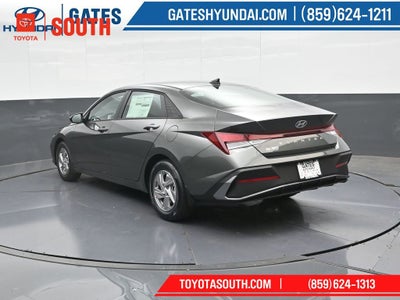 2025 Hyundai Elantra SE