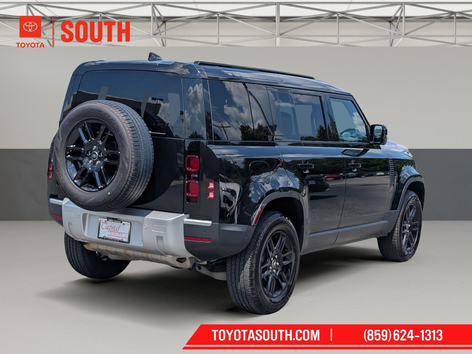 2025 Land Rover Defender 110 S