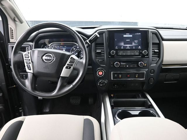 2024 Nissan Titan SV Convenience & Utility Package