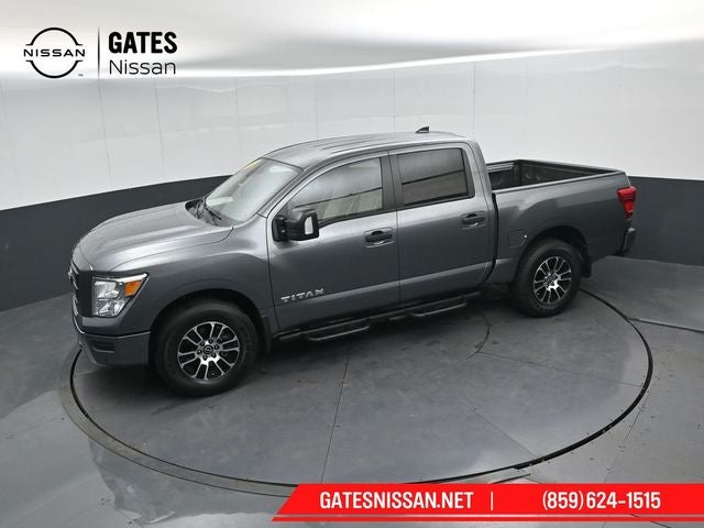 2024 Nissan Titan SV Convenience & Utility Package