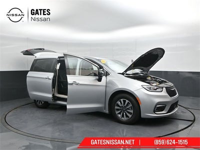 2024 Chrysler Pacifica Hybrid Select