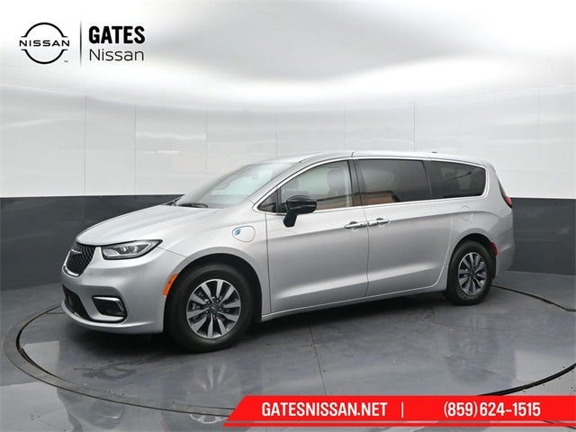 2024 Chrysler Pacifica Hybrid Select