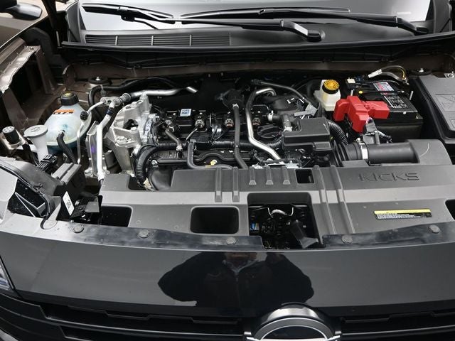 2025 Nissan Kicks S