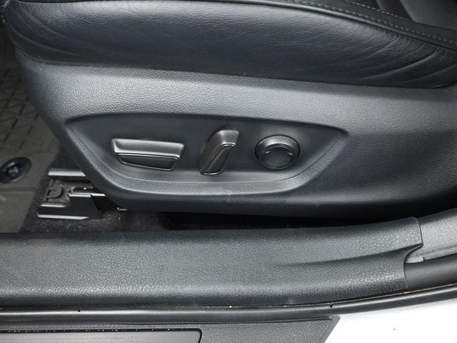 2019 Toyota Avalon XSE