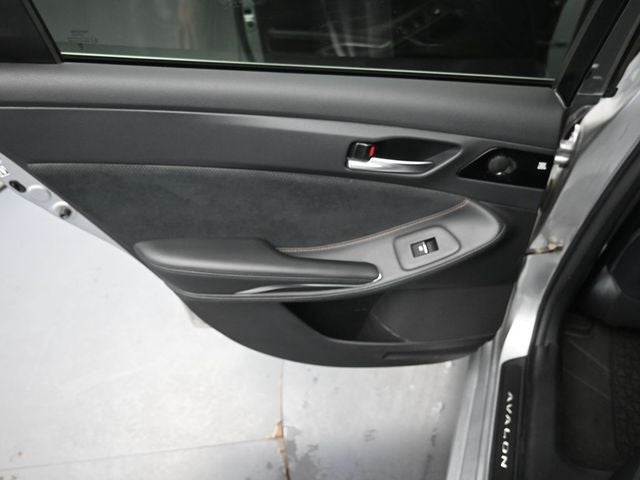 2019 Toyota Avalon XSE