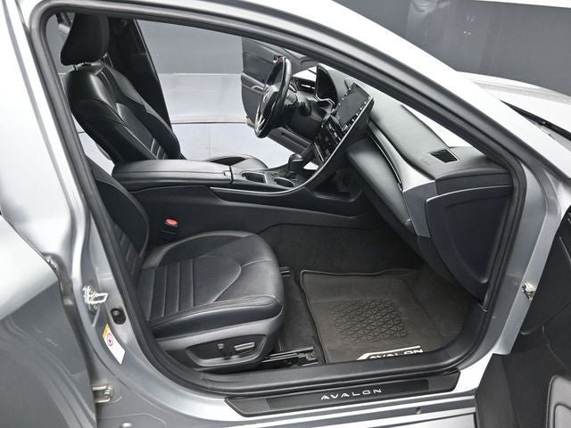 2019 Toyota Avalon XSE
