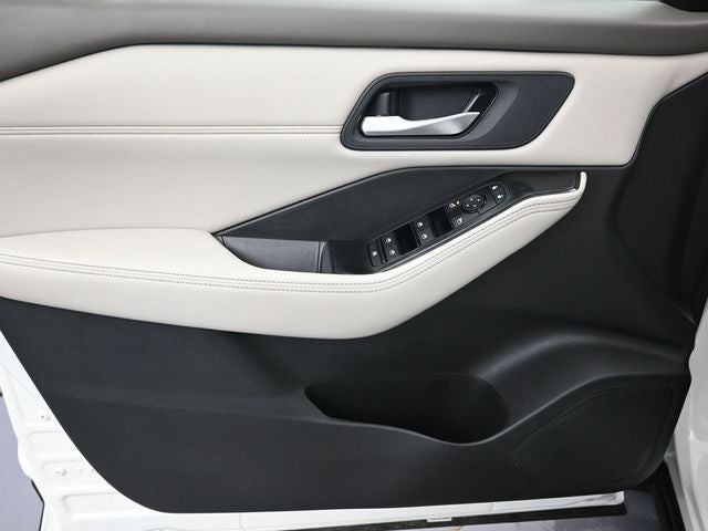 2023 Nissan Rogue SV Premium Package
