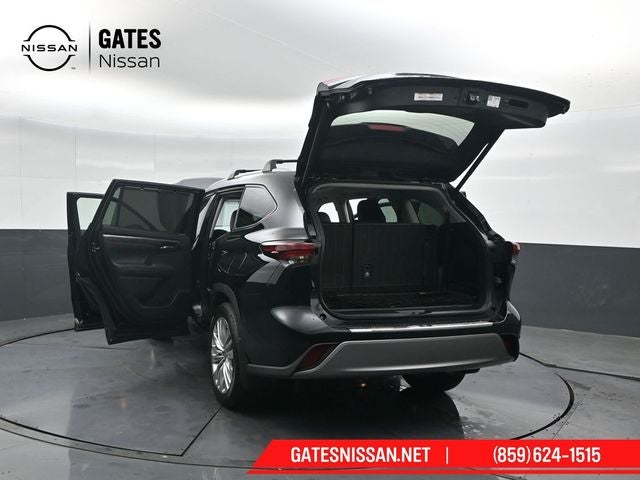 2024 Toyota Highlander Platinum