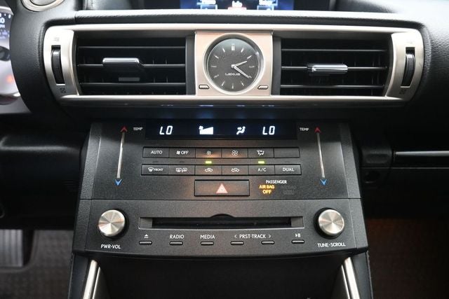 2016 Lexus IS 300