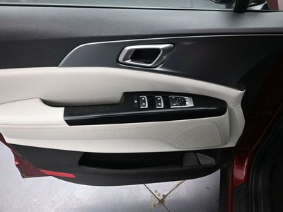 2023 Kia Carnival LX