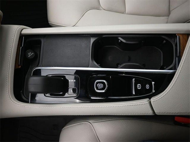 2022 Volvo XC90 Recharge Plug-In Hybrid T8 Inscription Expression Extended Range 6P