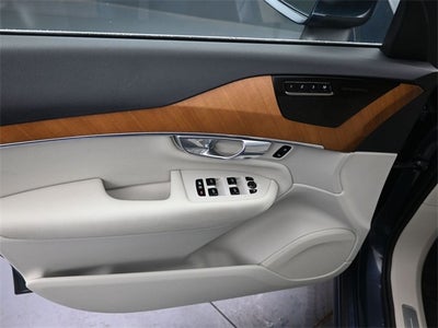 2022 Volvo XC90 Recharge Plug-In Hybrid T8 Inscription Expression Extended Range 6P