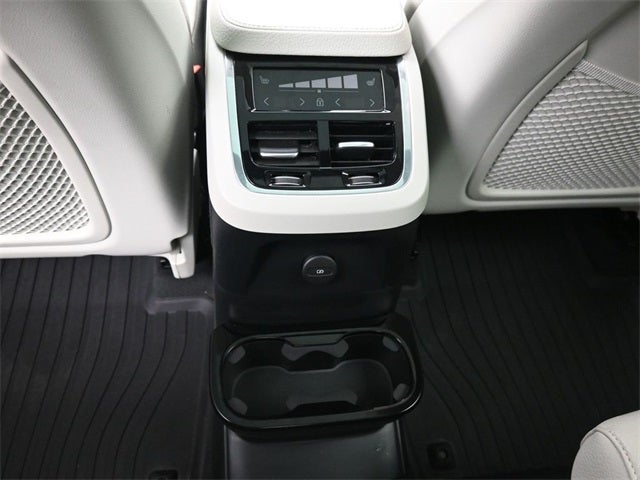 2022 Volvo XC90 Recharge Plug-In Hybrid T8 Inscription Expression Extended Range 6P