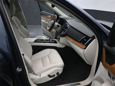 2022 Volvo XC90 Recharge Plug-In Hybrid T8 Inscription Expression Extended Range 6P