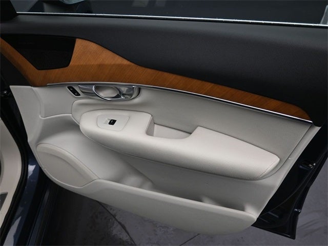 2022 Volvo XC90 Recharge Plug-In Hybrid T8 Inscription Expression Extended Range 6P