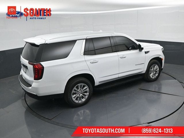 2023 GMC Yukon SLT