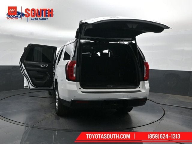 2023 GMC Yukon SLT